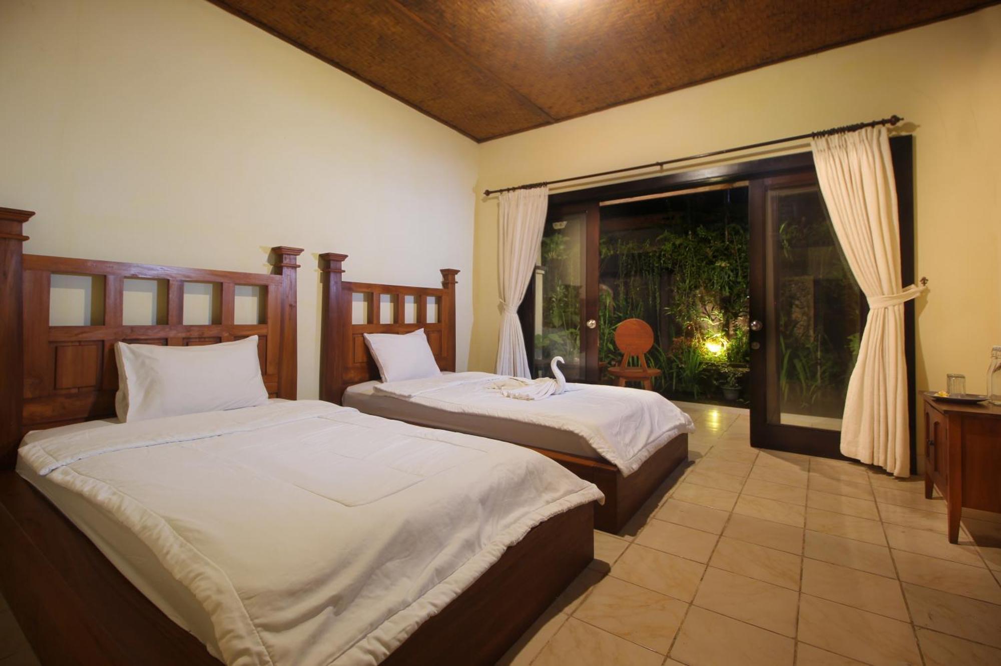 Sari Gong Guest House, A Trishula Collection Ubud Exteriör bild