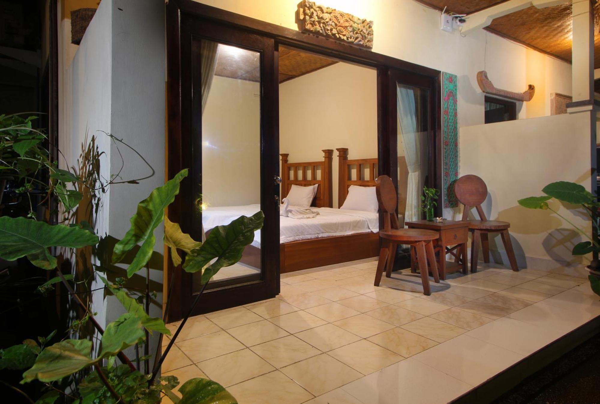 Sari Gong Guest House, A Trishula Collection Ubud Exteriör bild